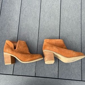 Fashion ankle booties size 9